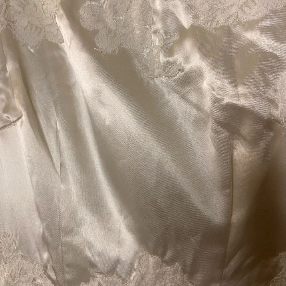 Vintage satin dress - Picture 2 of 8